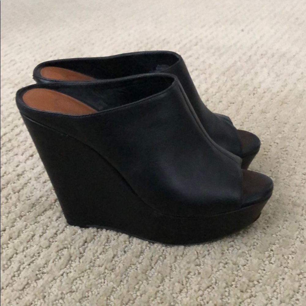 Black Jessica Simpson Wedges